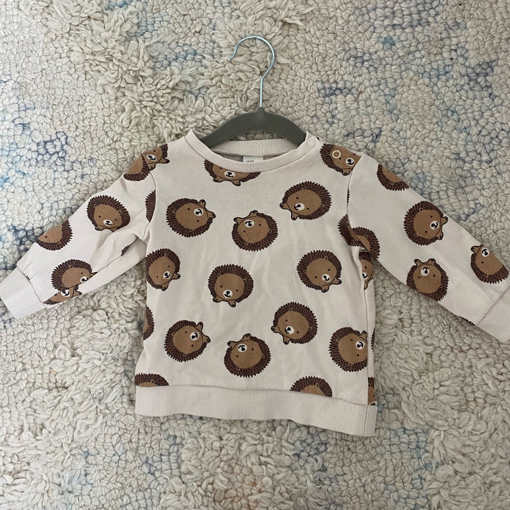 Tan bear sweater, H&M